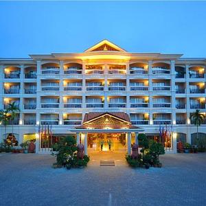 найти туры в отель Сомадеви Ангкор Отель & Спа отель Somadevi Angkor Hotel & Spa