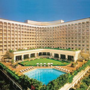 найти туры в отель Taj Palace отель Taj Palace