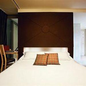 найти туры в отель Аксель Отель Барселона энд Урбан Спа отель Axel Hotel Barcelona