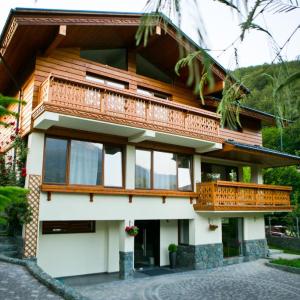 найти туры в отель Парк Шале Резиденс отель Park Chalet Residence