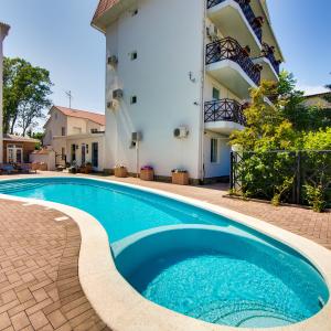 найти туры в отель Голубая Лагуна отель Голубая Лагуна