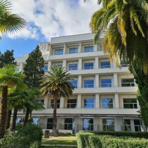 найти туры в отель Гарден Ризот Гагра отель Garden Resort Gagra