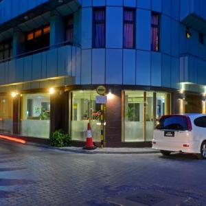 найти туры в отель Бихив отель The Beehive