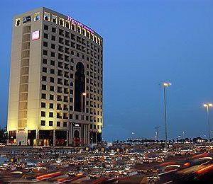 найти туры в отель Mercure Grand Hotel Seef / All Suites отель Mercure Grand Hotel Seef / All Suites