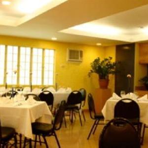 найти туры в отель Nichols Airport Hotel отель Nichols Airport Hotel