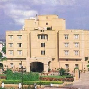 найти туры в отель Paras Mahal отель Paras Mahal