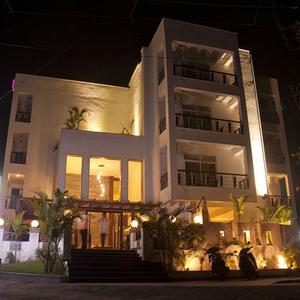 найти туры в отель Сизонс Ливинг Рум Бутик Отель отель Seasons Living Room Boutique Hotel