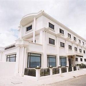 найти туры в отель La Place Sarovar Portico отель La Place Sarovar Portico