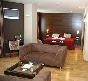 найти туры в отель Отель Эф Си Виллалба отель Hotel FC Villalba