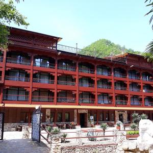 найти туры в отель Грифон отель Грифон