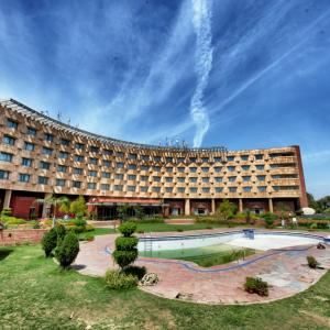 найти туры в отель Центаур Отель ИДЖИ Аэропорт отель Centaur Hotel IGI Airport