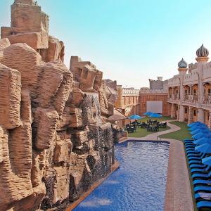 найти туры в отель Эмиратес Парк Зоо энд Ризот отель Emirates Park Zoo & Resort