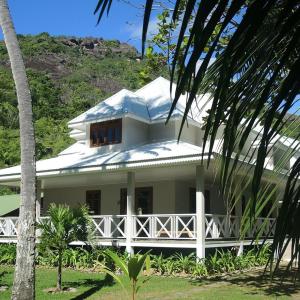 найти туры в отель Ла Бэль Тортю отель La Belle Tortue