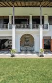 Туры в отель Lovely Lakeside Villa With Large Pool Poolside Dining Туры в отель Lovely Lakeside Villa With Large Pool Poolside Dining