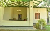 Туры в отель Charming & Historical 3-bed Bungalow in Hikkaduwa Туры в отель Charming & Historical 3-bed Bungalow in Hikkaduwa