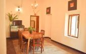Туры в отель Charming & Historical 3-bed Bungalow in Hikkaduwa Туры в отель Charming & Historical 3-bed Bungalow in Hikkaduwa