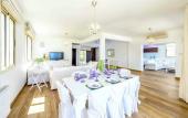 Туры в отель Villa Sea Breeze Туры в отель Villa Sea Breeze