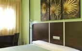Туры в отель Hostal Avenida Barajas Туры в отель Hostal Avenida Barajas