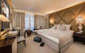Туры в отель Hotel Barriere Fouquet's Paris Туры в отель Hotel Barriere Fouquet's Paris