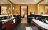 Туры в отель Hotel Barriere Fouquet's Paris Туры в отель Hotel Barriere Fouquet's Paris