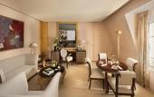 Туры в отель Hotel Barriere Fouquet's Paris Туры в отель Hotel Barriere Fouquet's Paris