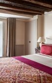 Туры в отель Hotel des Saints-Peres Туры в отель Hotel des Saints-Peres