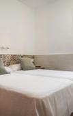 Туры в отель Hostal Baler Туры в отель Hostal Baler