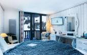 Туры в отель Lake Hotel Courchevel 1850 Туры в отель Lake Hotel Courchevel 1850