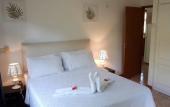 Туры в отель Flora's Self Catering Туры в отель Flora's Self Catering
