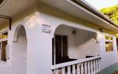 Туры в отель Flora's Self Catering Туры в отель Flora's Self Catering