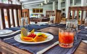 Туры в отель The Lakeside Hotel at Nuwarawewa Туры в отель The Lakeside Hotel at Nuwarawewa