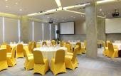 Туры в отель YELLO Hotel Jemursari Surabaya Туры в отель YELLO Hotel Jemursari Surabaya