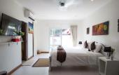 Туры в отель The Waterfront Apartment Туры в отель The Waterfront Apartment