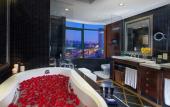 Туры в отель Hotel Indigo Shenzhen Overseas Chinese Town by IHG Туры в отель Hotel Indigo Shenzhen Overseas Chinese Town by IHG