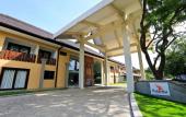 Туры в отель Rajarata Hotel Туры в отель Rajarata Hotel