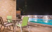 Туры в отель Holiday Home Villa Emerald Туры в отель Holiday Home Villa Emerald