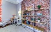 Туры в отель Manezhnyi Ugolok Apartments Туры в отель Manezhnyi Ugolok Apartments