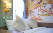 Туры в отель The Qube Fifty Hotel Туры в отель The Qube Fifty Hotel