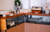 Туры в отель De La Charis Hotel by Waringin Hospitality Туры в отель De La Charis Hotel by Waringin Hospitality
