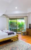 Туры в отель Luxury Four Bed Villa Jasmine, Infinity Pool, Full Staff , Chef and Breakfasts Туры в отель Luxury Four Bed Villa Jasmine, Infinity Pool, Full Staff , Chef and Breakfasts