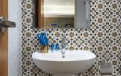 Туры в отель Almas Hotel Bangkok Туры в отель Almas Hotel Bangkok