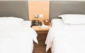 Туры в отель Yimi Hotel (Guangzhou Huawei R&D Center Baiyun Mopei City Branch)) Туры в отель Yimi Hotel (Guangzhou Huawei R&D Center Baiyun Mopei City Branch))