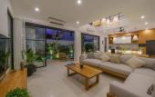 Туры в отель Puri Senang - Luxury 4BR Pool Villa in Central Berawa, Near Beach Туры в отель Puri Senang - Luxury 4BR Pool Villa in Central Berawa, Near Beach