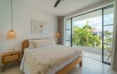 Туры в отель Puri Senang - Luxury 4BR Pool Villa in Central Berawa, Near Beach Туры в отель Puri Senang - Luxury 4BR Pool Villa in Central Berawa, Near Beach