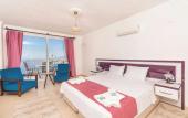 Туры в отель Villa Fuchsia 4-bedroom Retreat With Private Pool and Breathtaking View Туры в отель Villa Fuchsia 4-bedroom Retreat With Private Pool and Breathtaking View