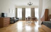 Туры в отель 1912 U Anichkova Mosta №1 Apartments Туры в отель 1912 U Anichkova Mosta №1 Apartments