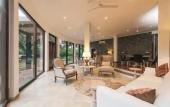 Туры в отель Villa Thuya Туры в отель Villa Thuya