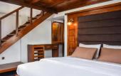 Туры в отель Queens Lake Cabin Туры в отель Queens Lake Cabin