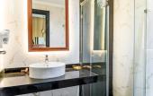 Туры в отель Hotel Les Ambassadeurs Туры в отель Hotel Les Ambassadeurs