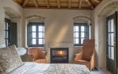 Туры в отель Moni Emvasis Luxury Suites Туры в отель Moni Emvasis Luxury Suites